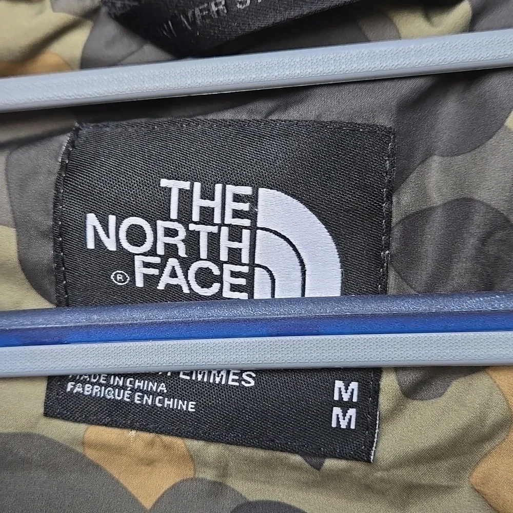 The North Face W Gotham 550 Goose Down Grape Leaf Green Puffer Jacket Faux Fur M - Picture 3 of 5